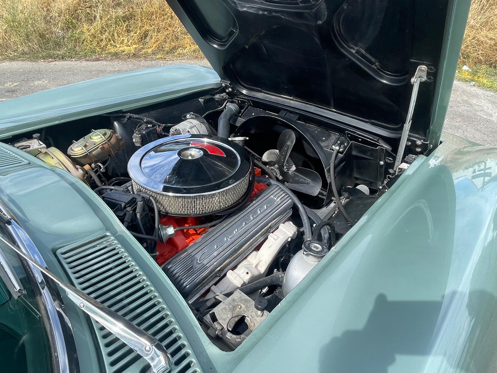 chevrolet-corvette-c2-essence-annee-1966-89-900