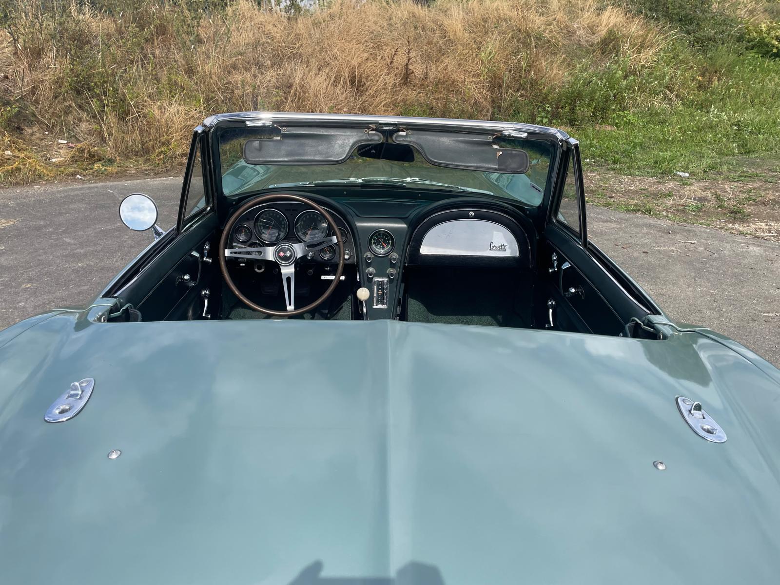 chevrolet-corvette-c2-essence-annee-1966-89-900