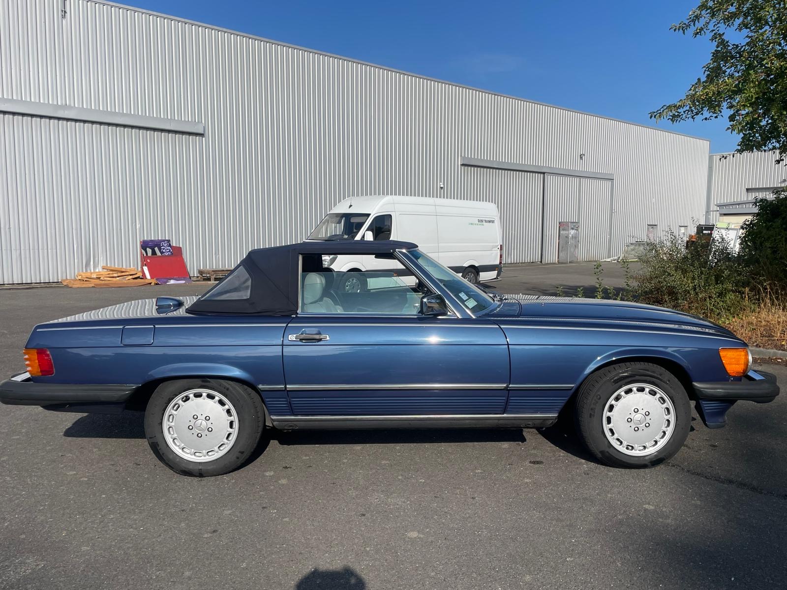 mercedes-560sl-essence-annee-1986-37-900