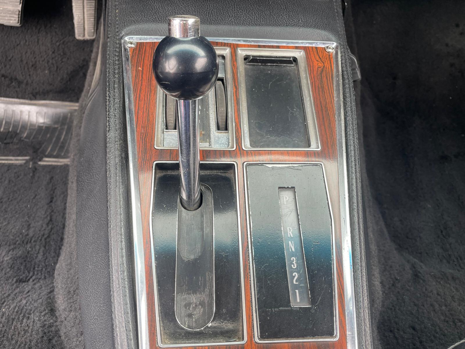 129-chevrolet-corvette-essence-annee-1972-64900