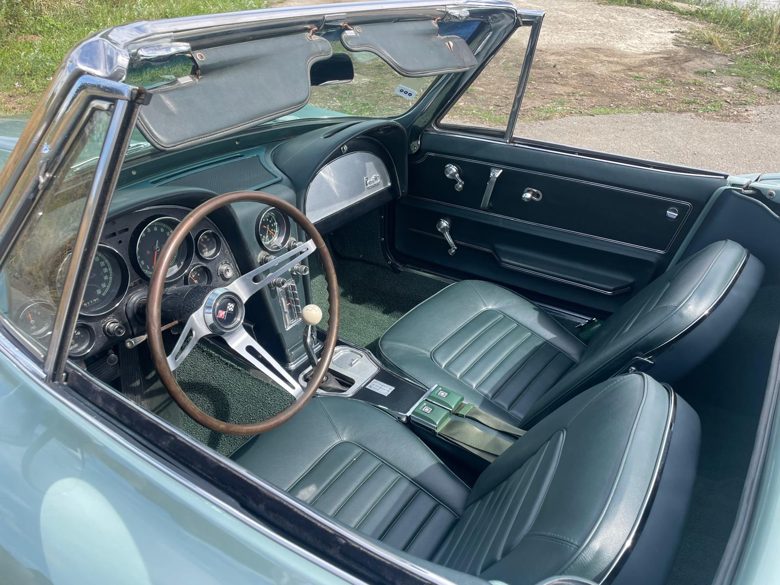 chevrolet-corvette-c2-essence-annee-1966-89-900