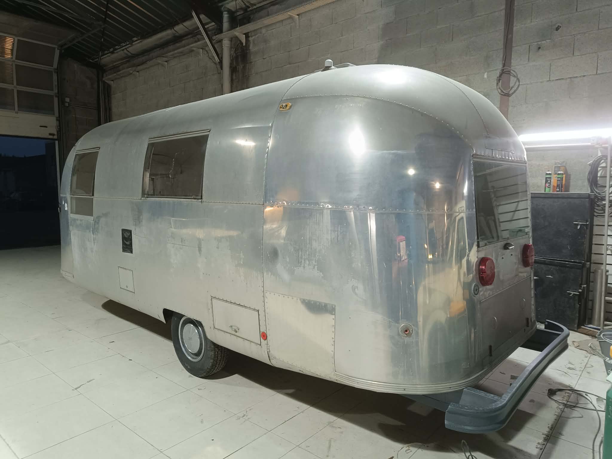 airstream-caravane-annee-1965-24900