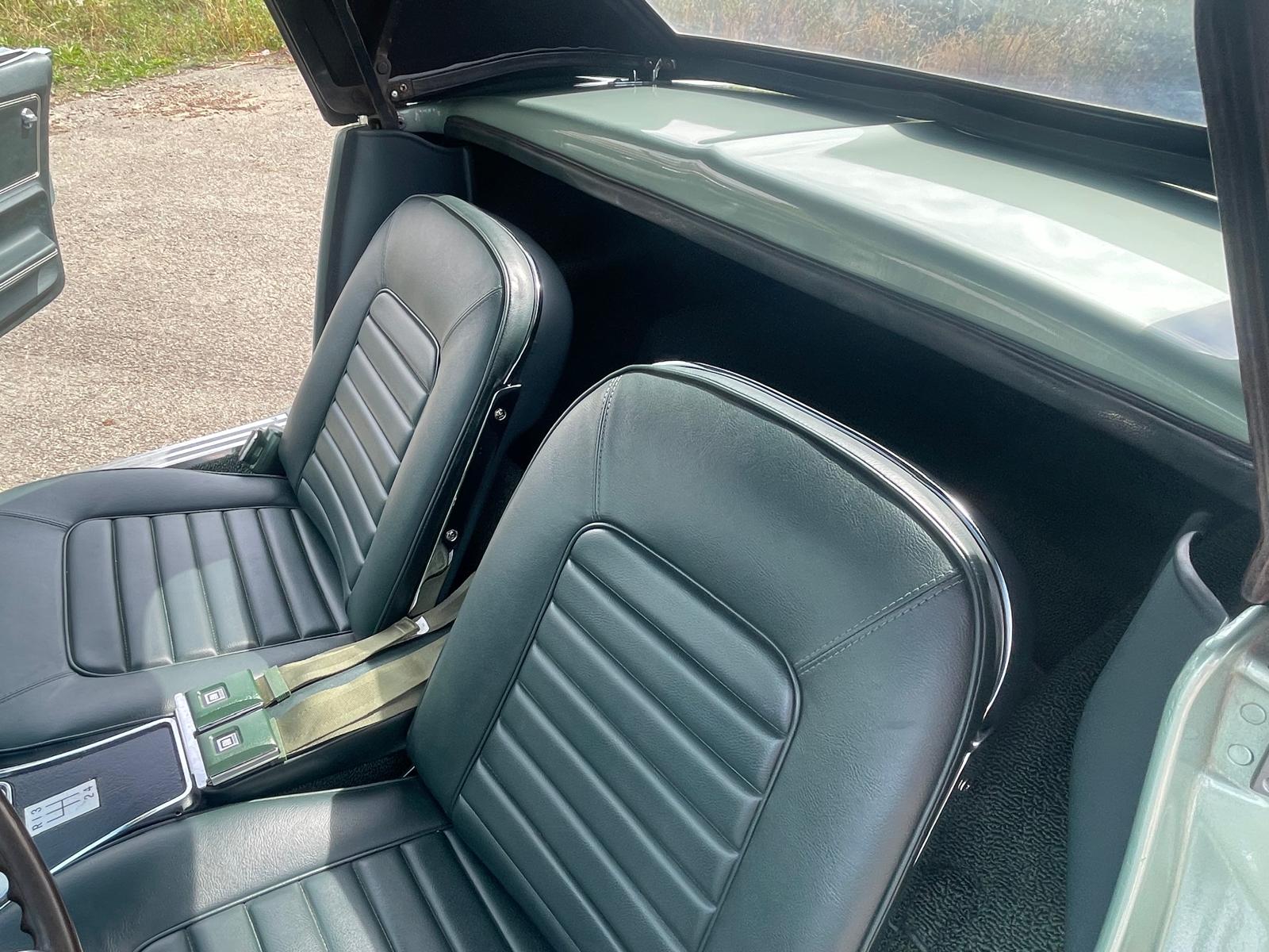 chevrolet-corvette-c2-essence-annee-1966-89-900