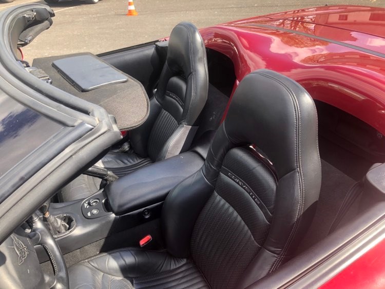 97-chevrolet-corvette-c5-essence-annee-1998-vendu