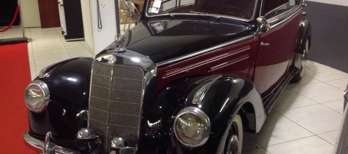 la-mercedes-benz-220