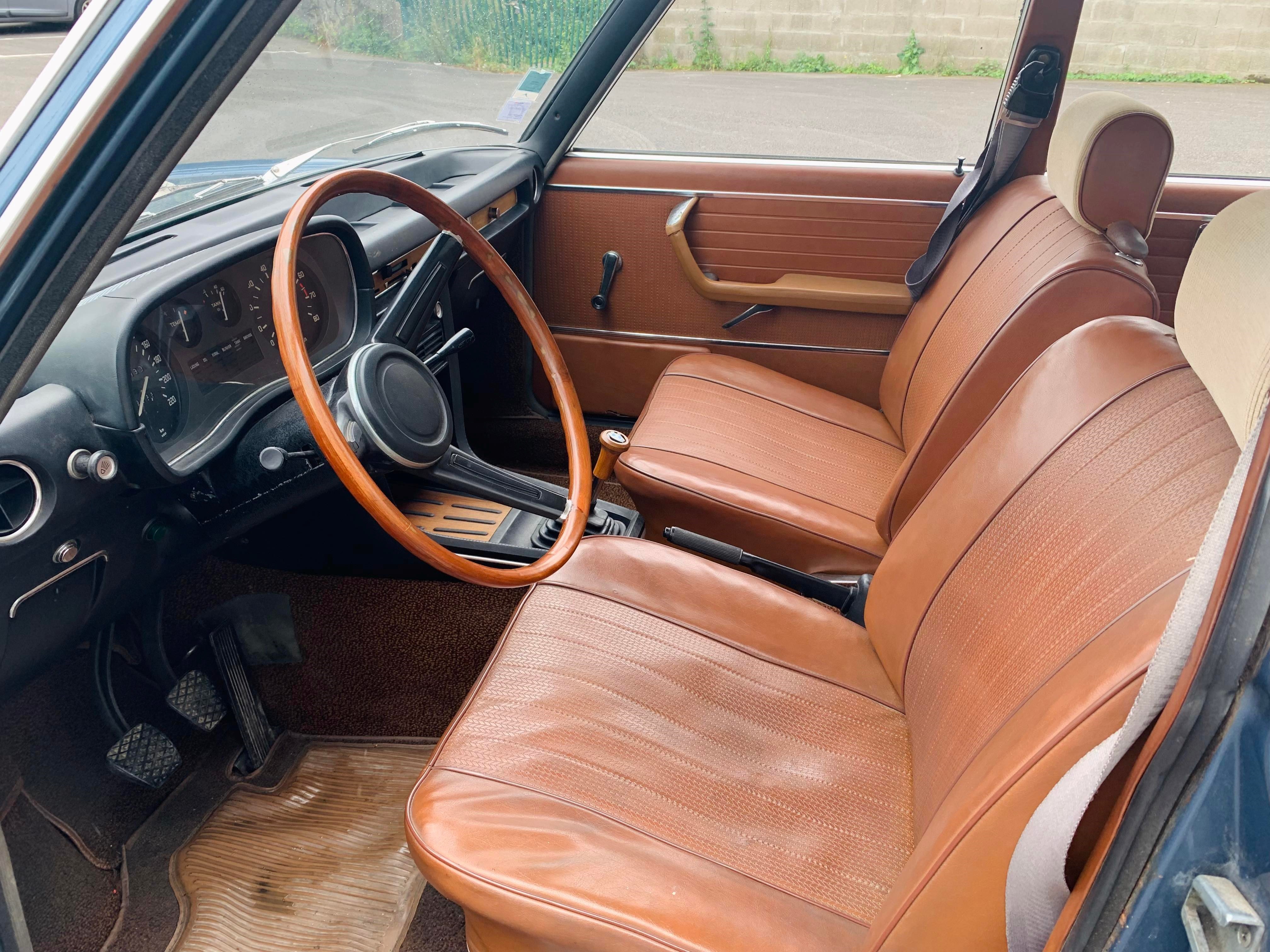 78-bmw-e3-2800-essence-annee-1971-24-900
