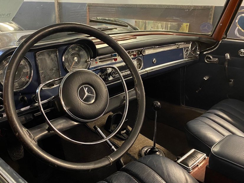 100-mercedes-benz-230-sl-essence-annee-1967-78-900