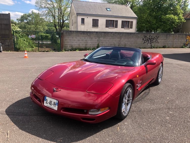 97-chevrolet-corvette-c5-essence-annee-1998-vendu