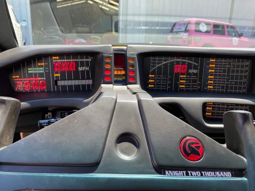 pontiac-firebird-transam-essence-annee-1982-prix-sur-demande