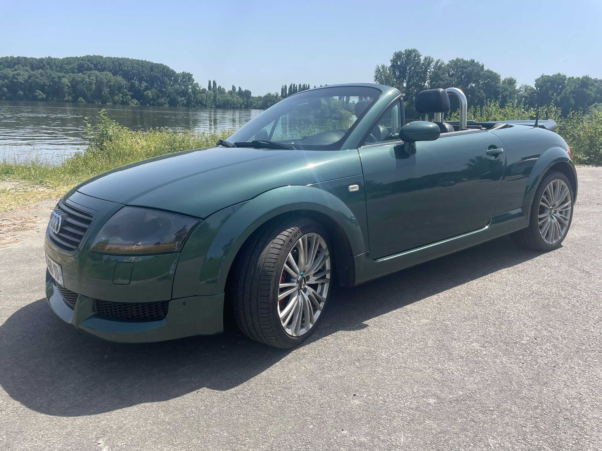 audi-tt-essence-annee-2000-11-490