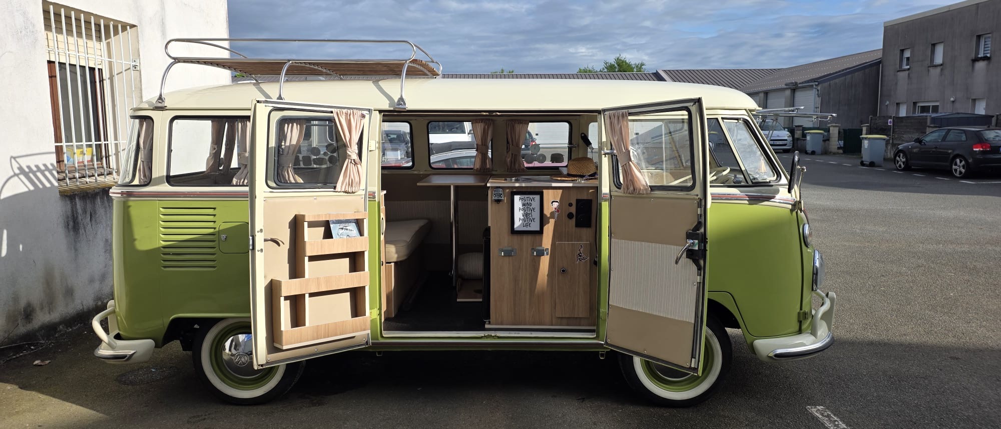 volkswagen-combi-t-1-essence-annee-1973-42-900