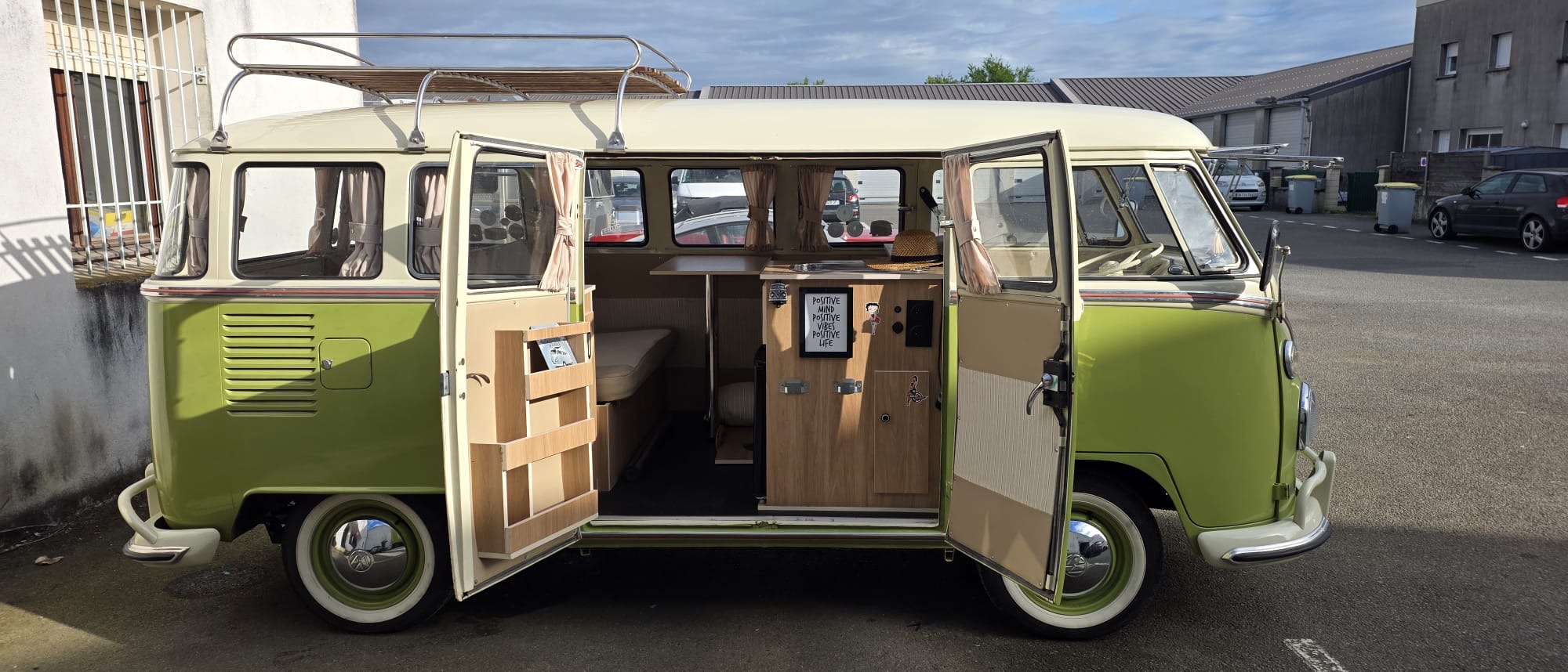 volkswagen-combi-t-1-essence-annee-1973-42-900