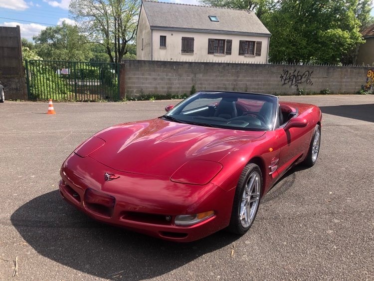 97-chevrolet-corvette-c5-essence-annee-1998-vendu