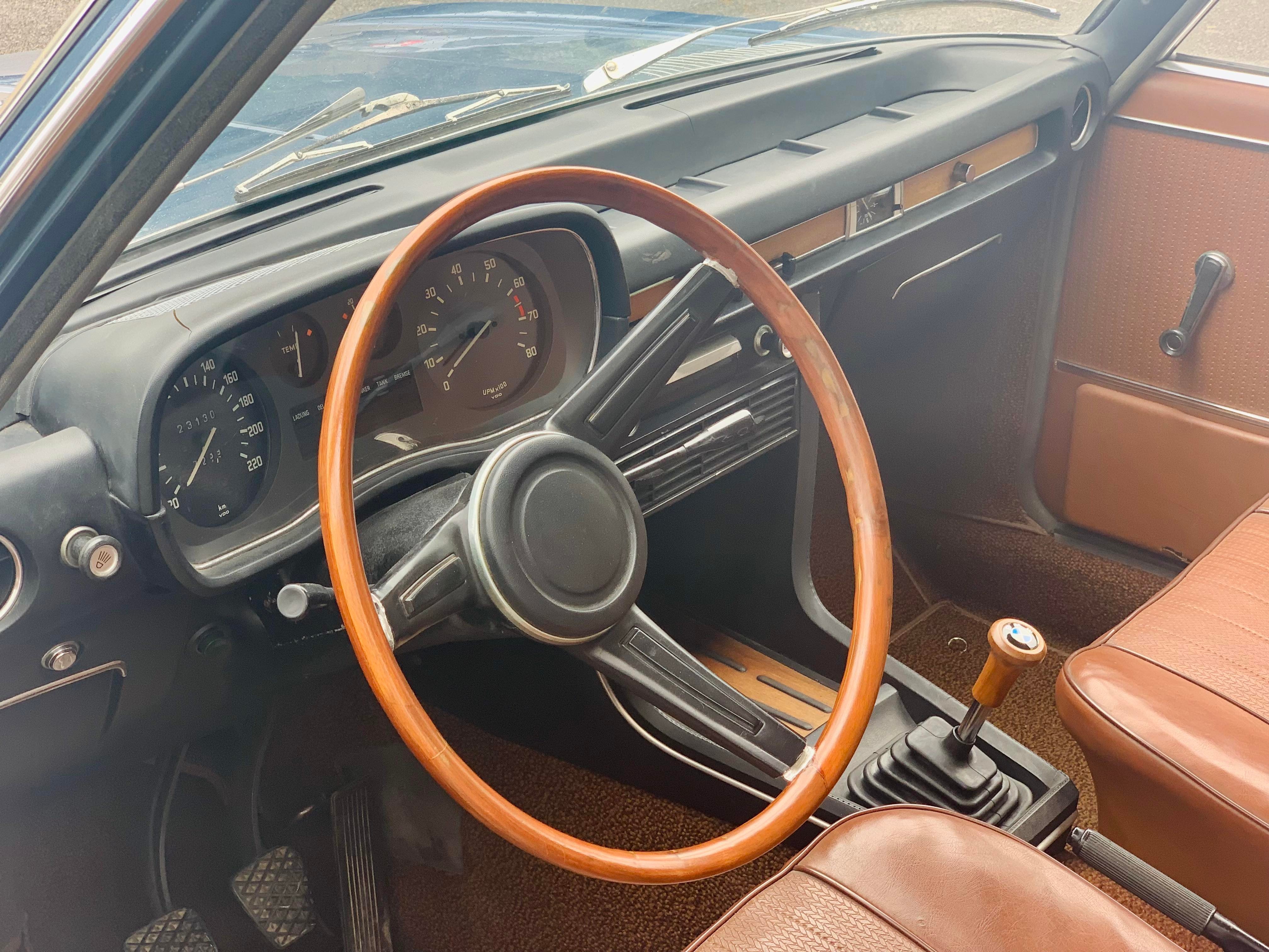 78-bmw-e3-2800-essence-annee-1971-24-900