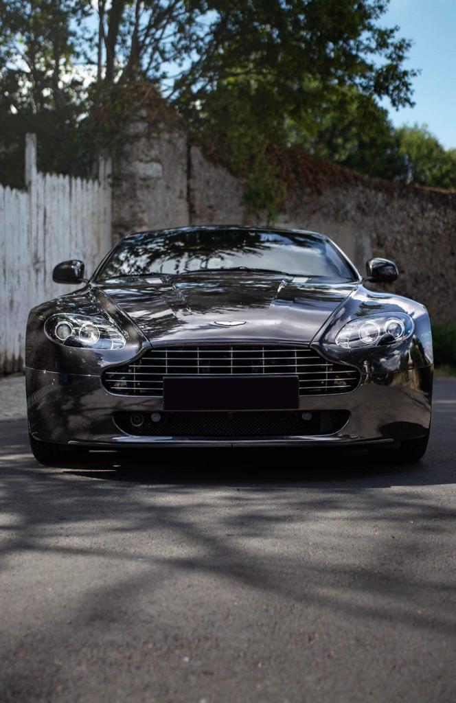 99-aston-martin-vantage-essence-annee-2011-prix-sur-demande