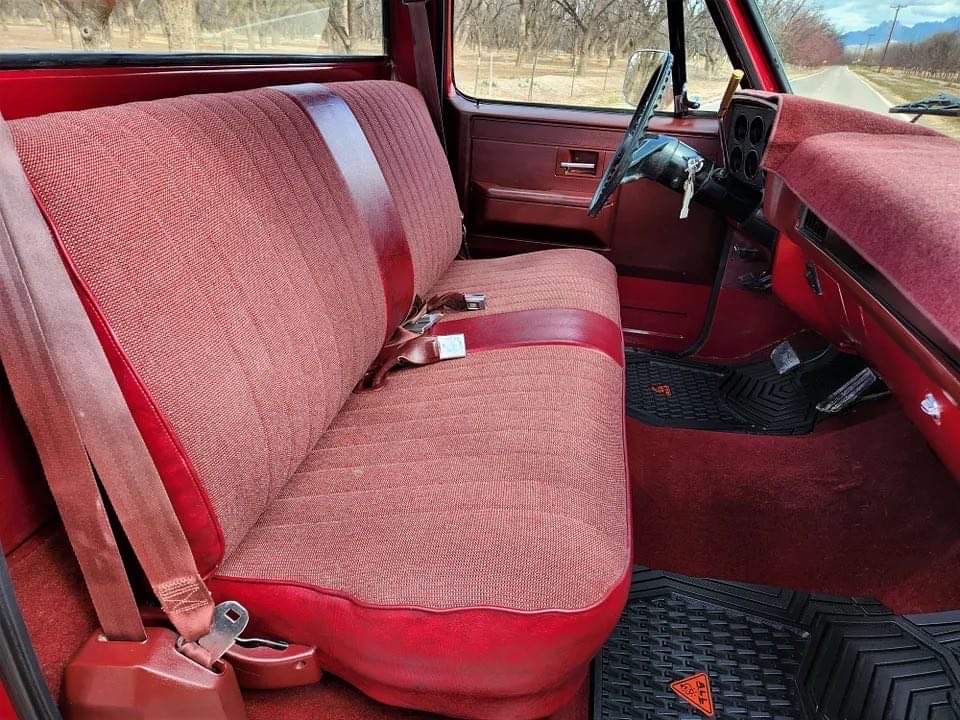82-gmc-c1500-essence-annee-1984-17-900