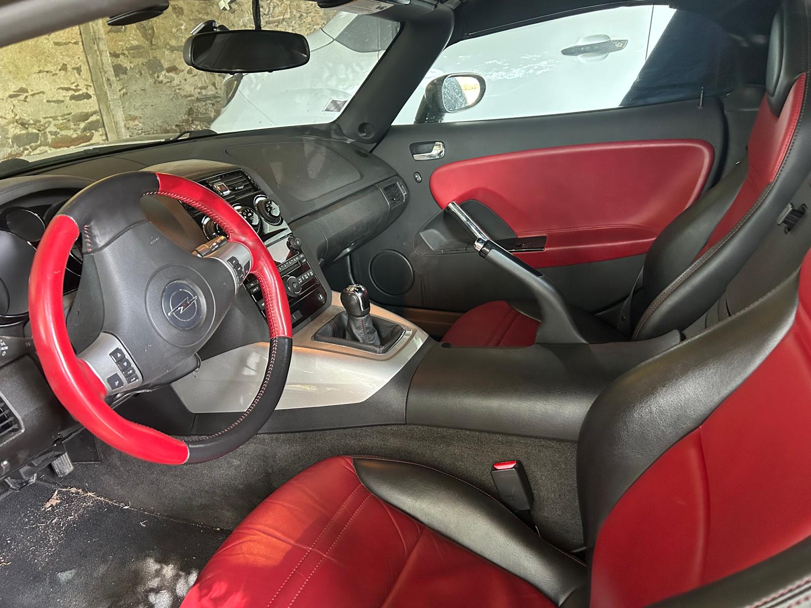 opel-gt-essence-annee-2010-21-900