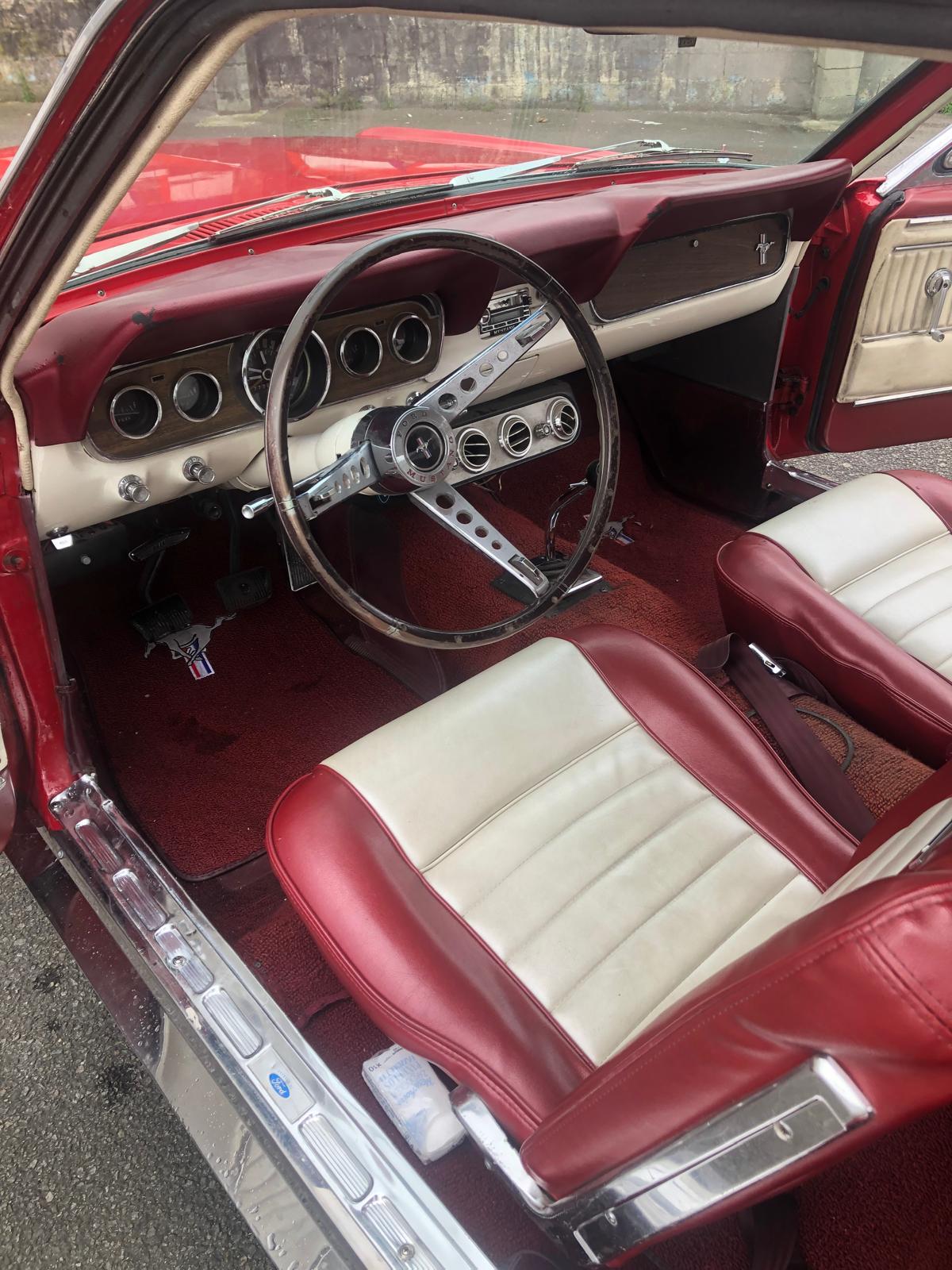 88-ford-mustang-essence-annee-1966-vendu