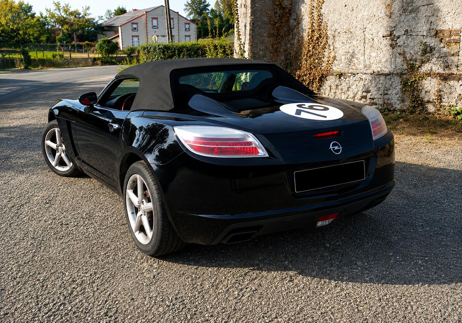 opel-gt-essence-annee-2010-21-900