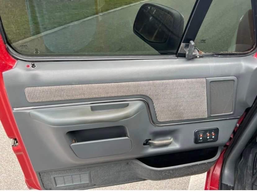 95-ford-f-150-xlt-lariat-essence-annee-1989-vendu