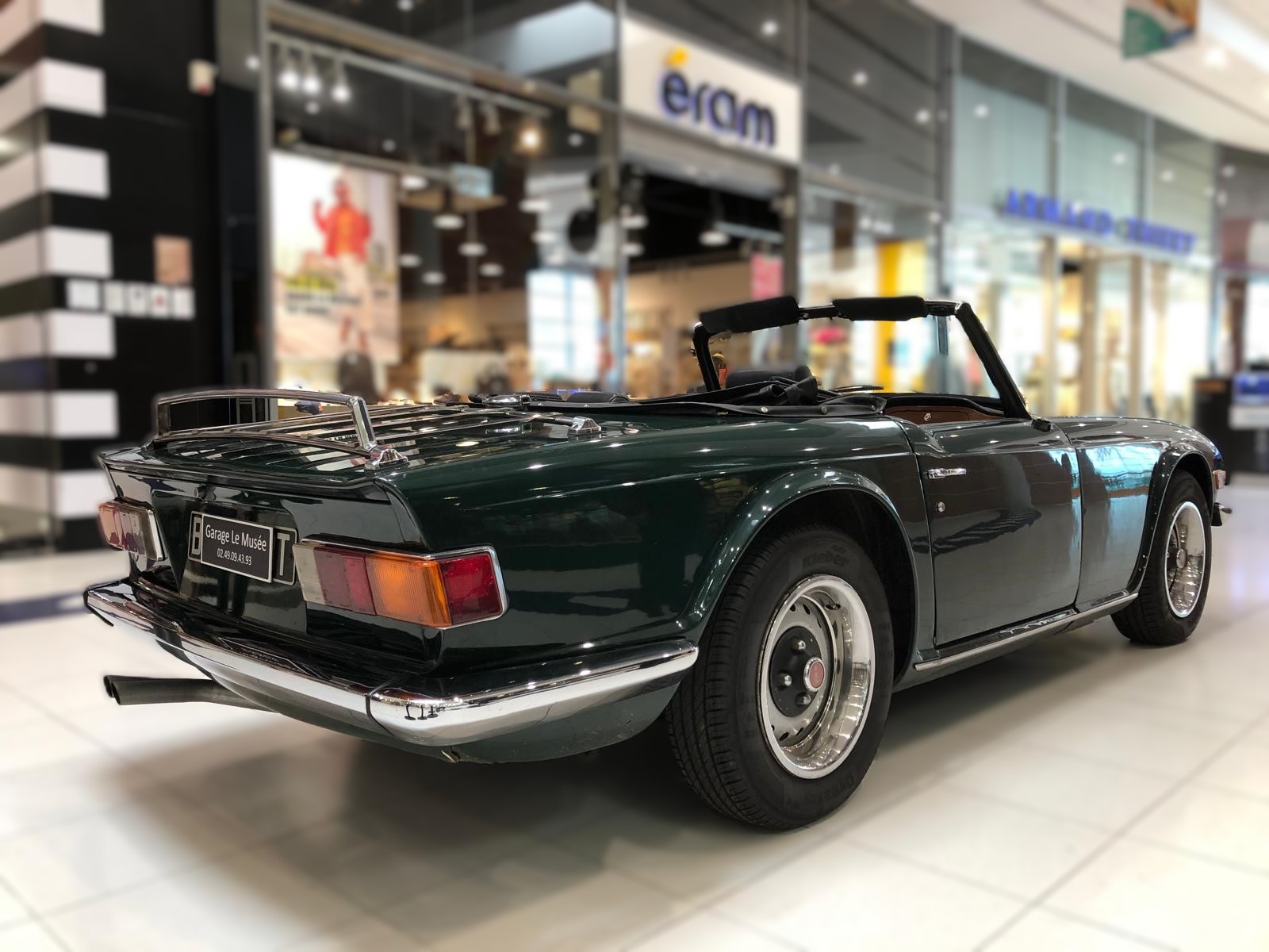 triumph-tr6-essence-annee-1974-25-900