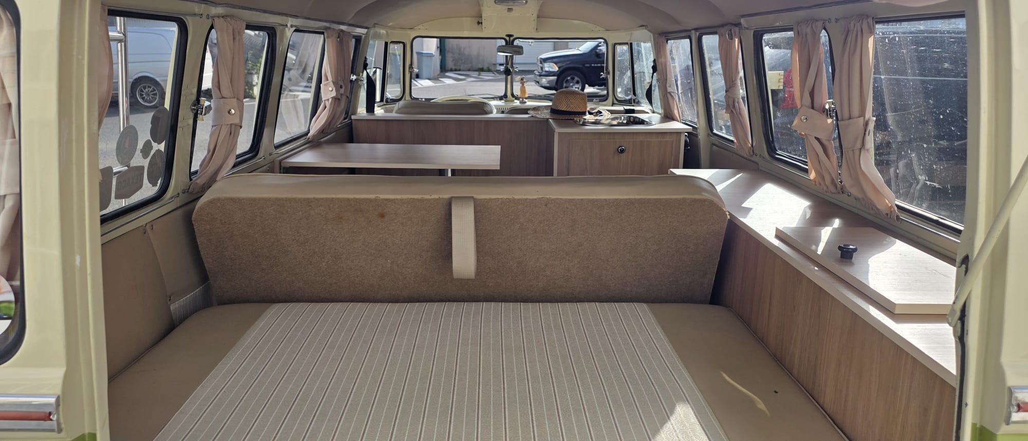volkswagen-combi-t-1-essence-annee-1973-42-900